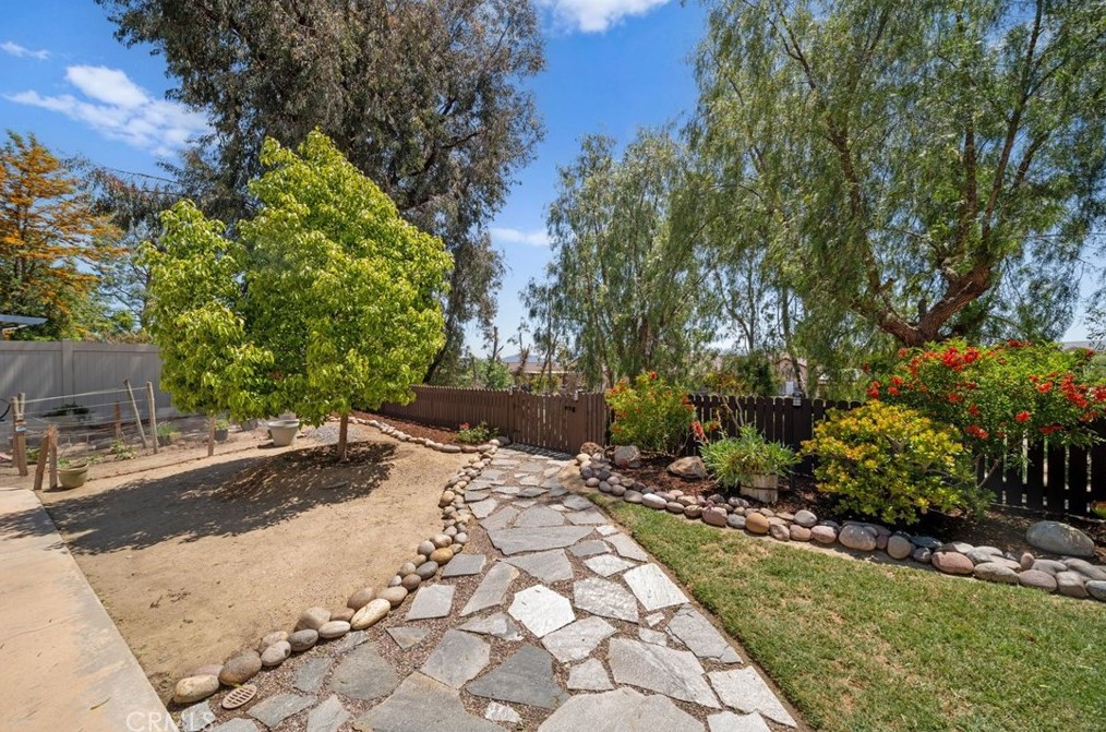 42281 Camino Romo, Temecula CA  92592-3538 exterior