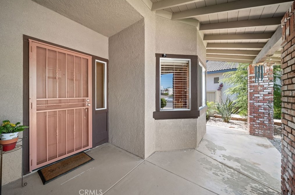 42281 Camino Romo, Temecula CA  92592-3537 exterior