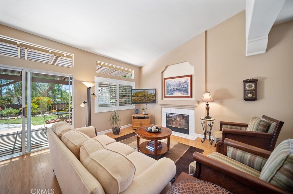 42281 Camino Romo, Temecula CA  92592-3538 exterior