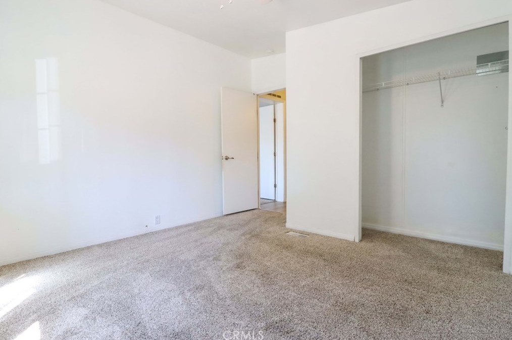 41900 Ivy St, Murrieta CA  92562-9270 exterior