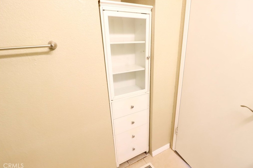 41900 Ivy St, Murrieta CA  92562-9270 exterior