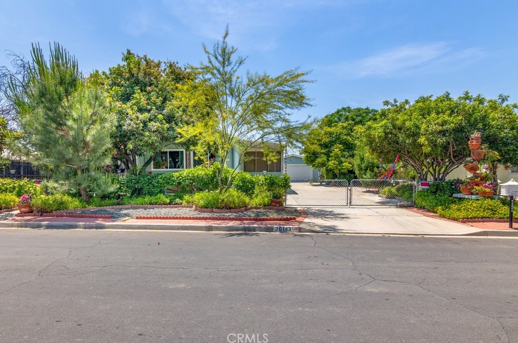 30143 La Puerta Dr, Homeland, CA 92548