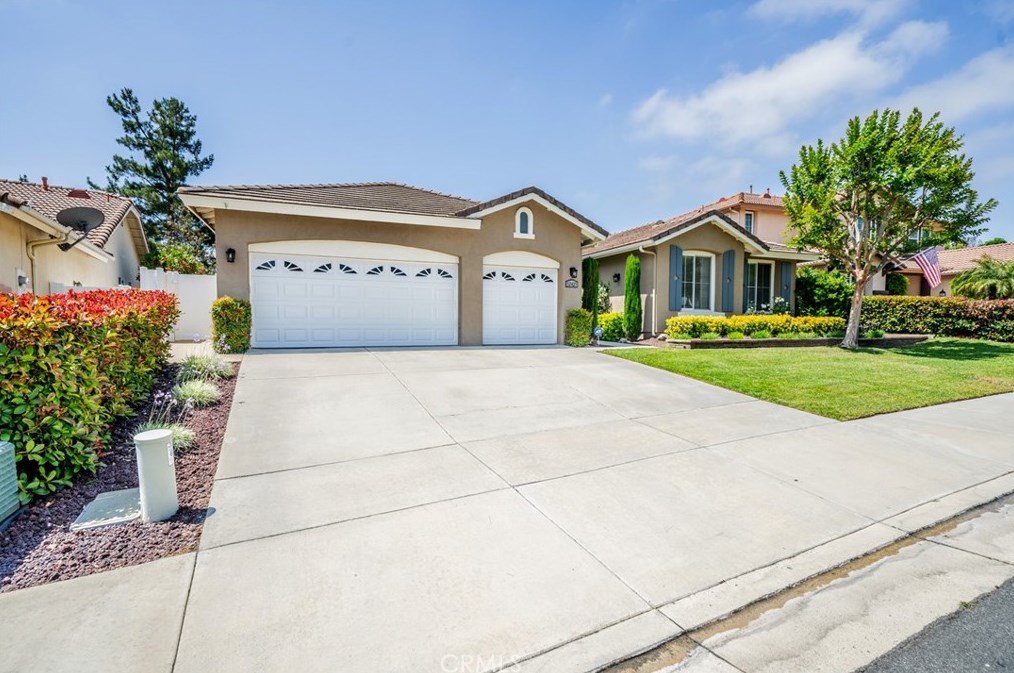32423 Favara Dr, Temecula, CA 92592-9354