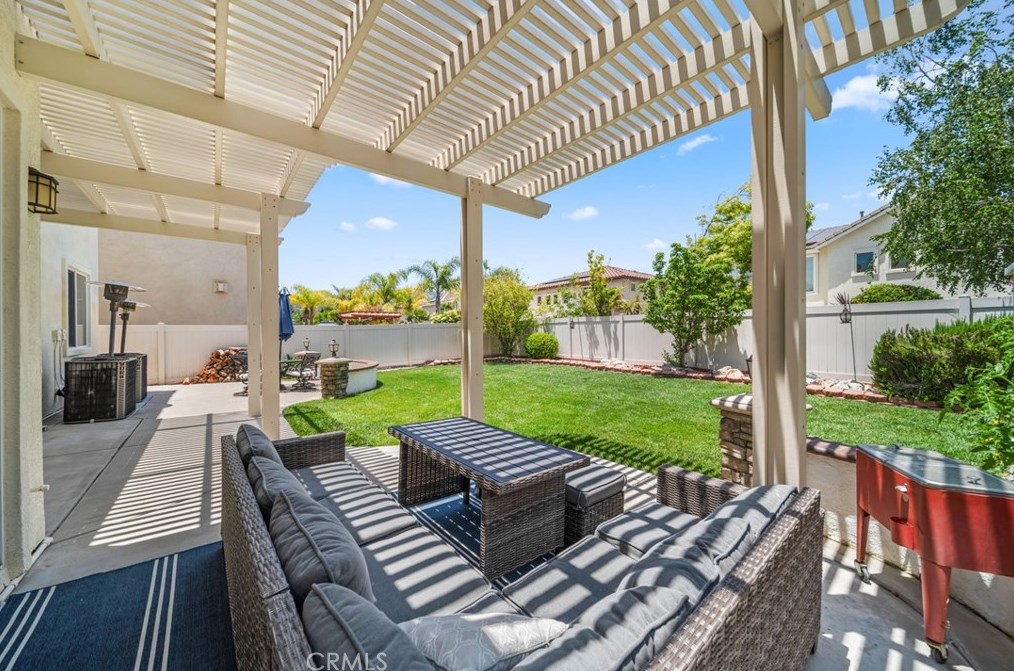 45775 Honeysuckle Ct, Temecula CA  exterior