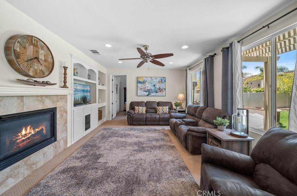 45775 Honeysuckle Ct, Temecula CA  exterior