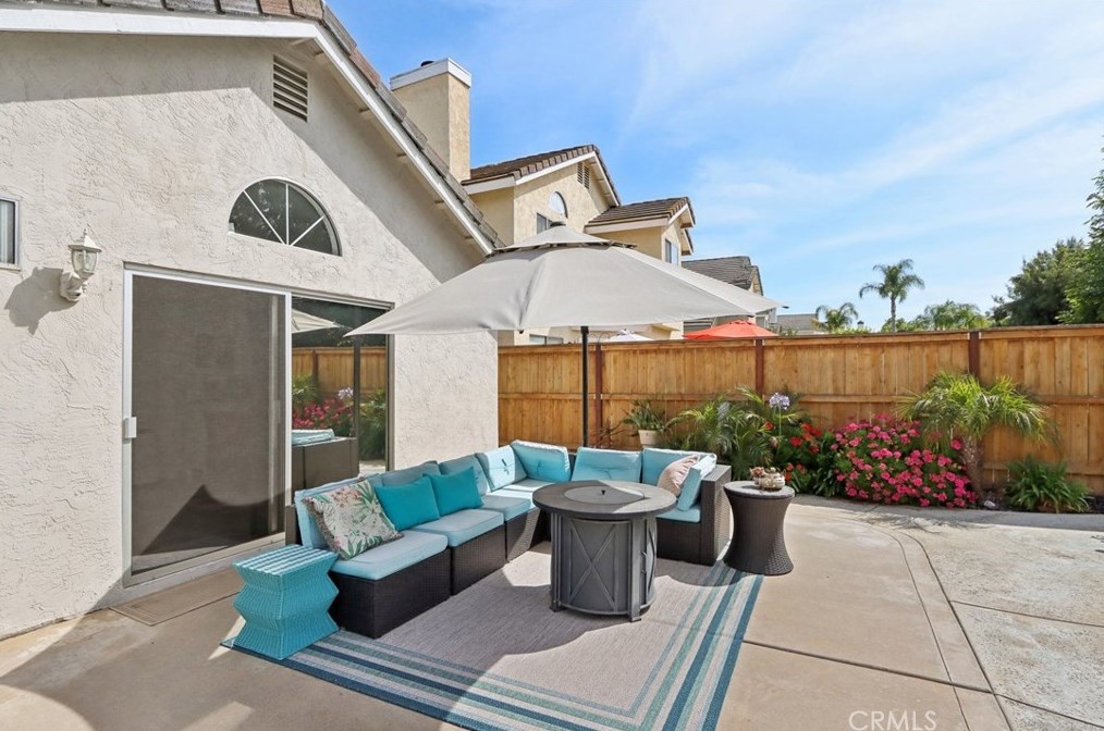 39867 Falcon Way, Murrieta CA  92562-4051 exterior