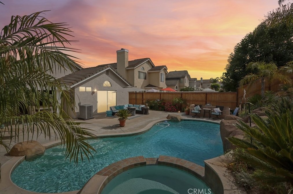 39867 Falcon Way, Murrieta CA  92562-4051 exterior