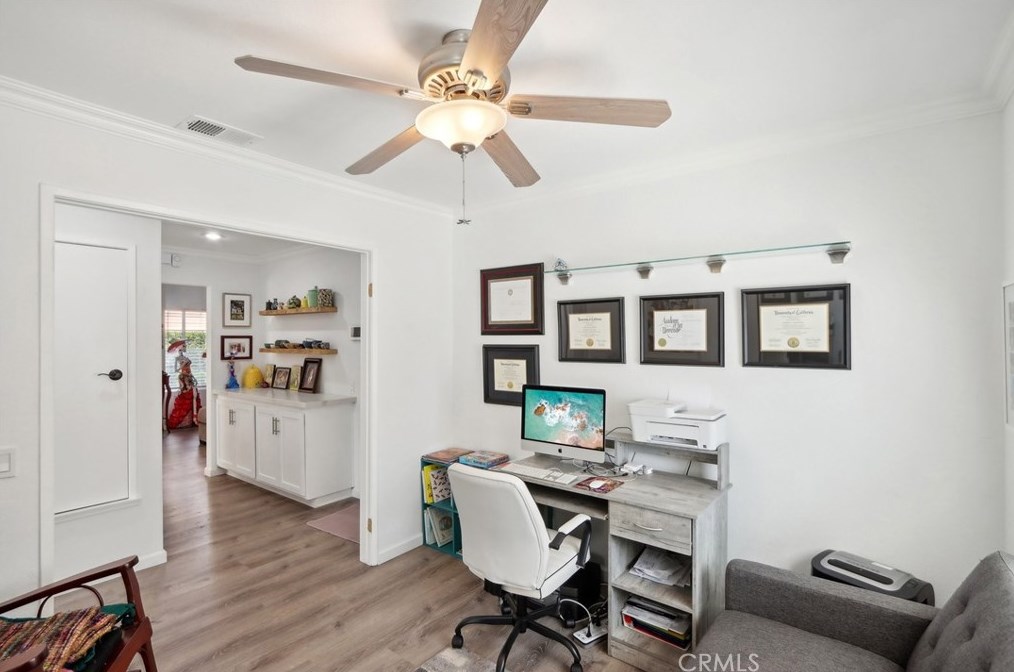 39867 Falcon Way, Murrieta CA  92562-4051 exterior