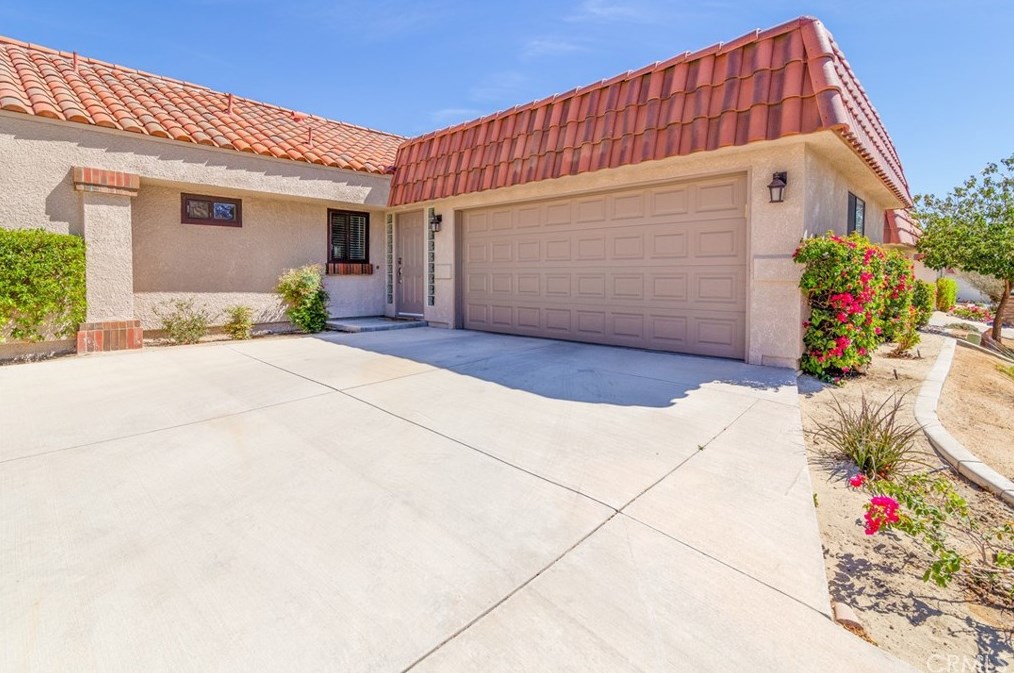 40389 Pebble Beach Cir, Palm Desert, CA 92211
