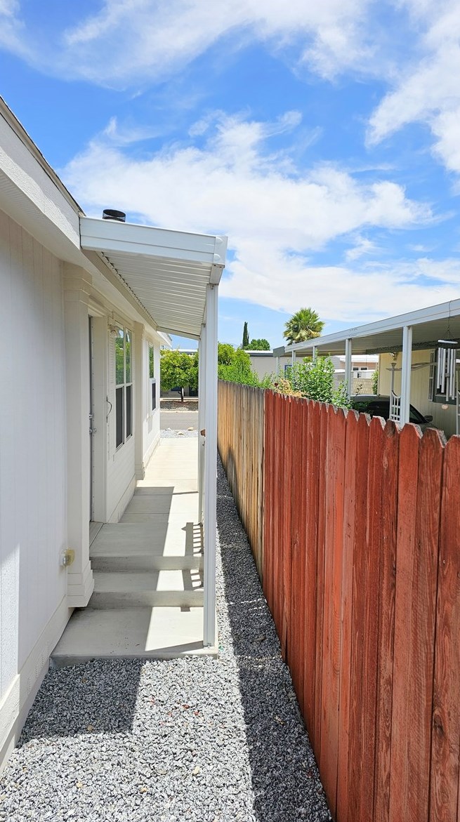 859 San Ignacio Dr, Hemet CA  92543-6915 exterior