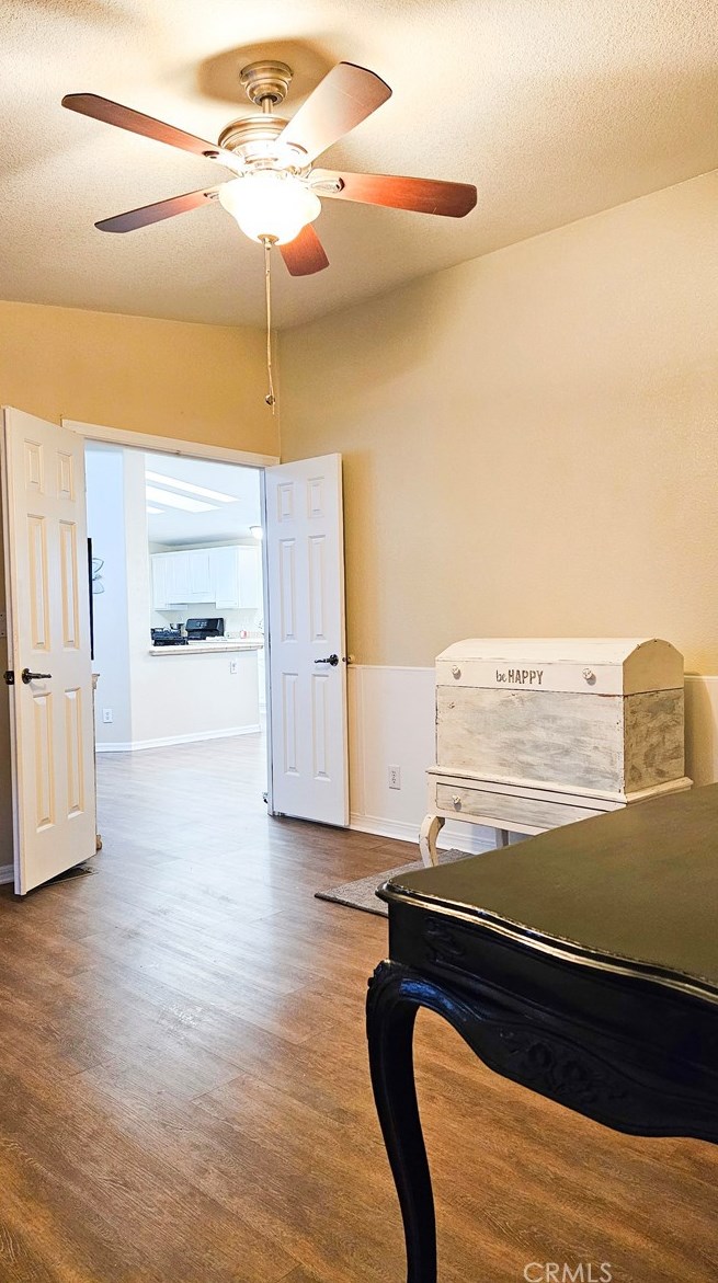 859 San Ignacio Dr, Hemet CA  92543-6915 exterior