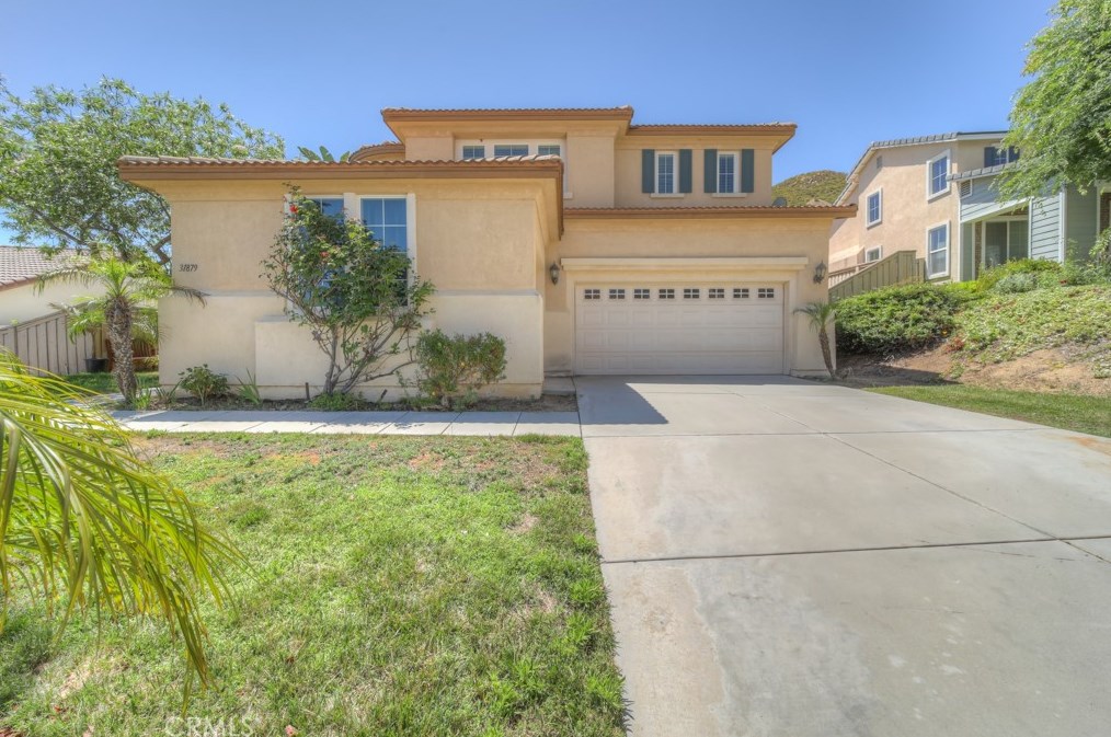31879 Willow Wood Ct, Lake Elsinore, CA 92532