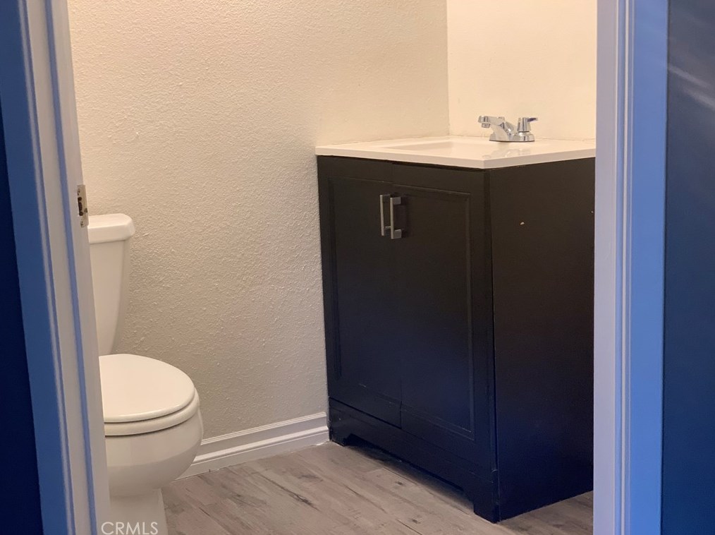 13248 Aurora Ave, Victorville CA  92392-5037 exterior