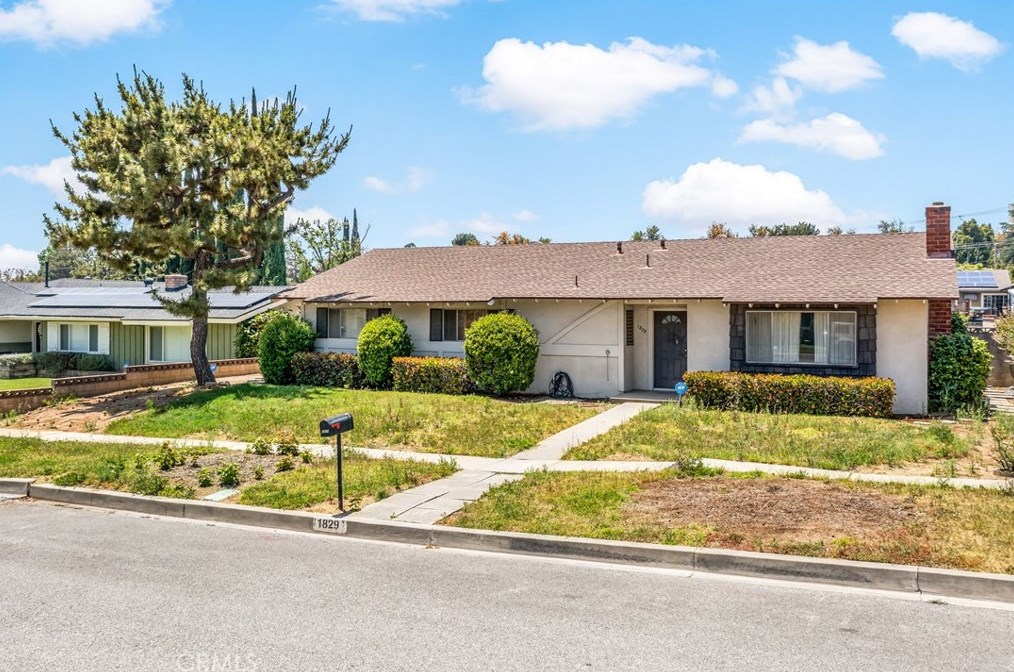 1829 N 2nd Ave, Upland, CA 91784