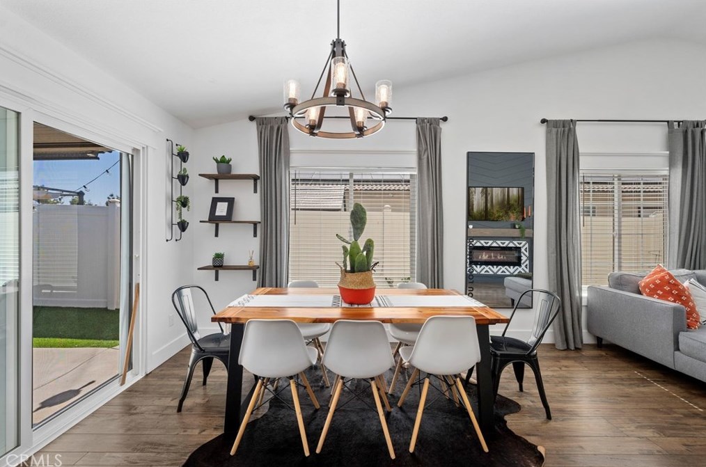 31648 Alder Ct, Winchester CA 92596-9052 exterior