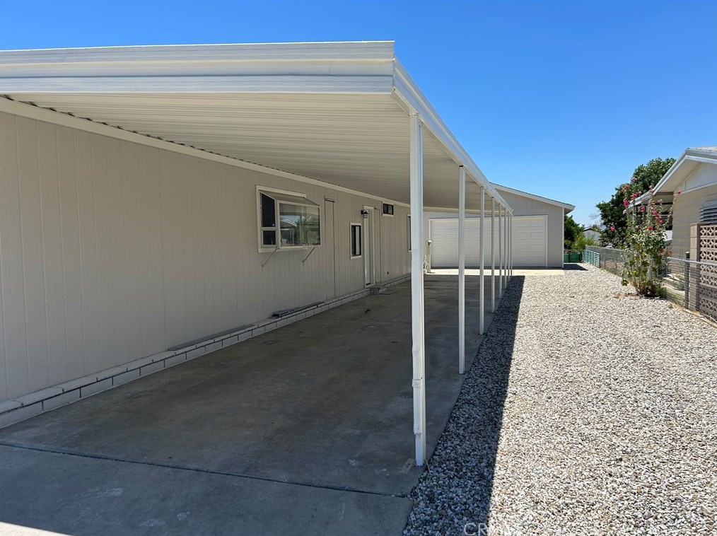 25011 Howard Dr, Hemet, CA 92544-1939