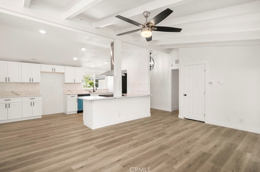 1566 Amador Ave, Ontario CA  91764-1402 exterior