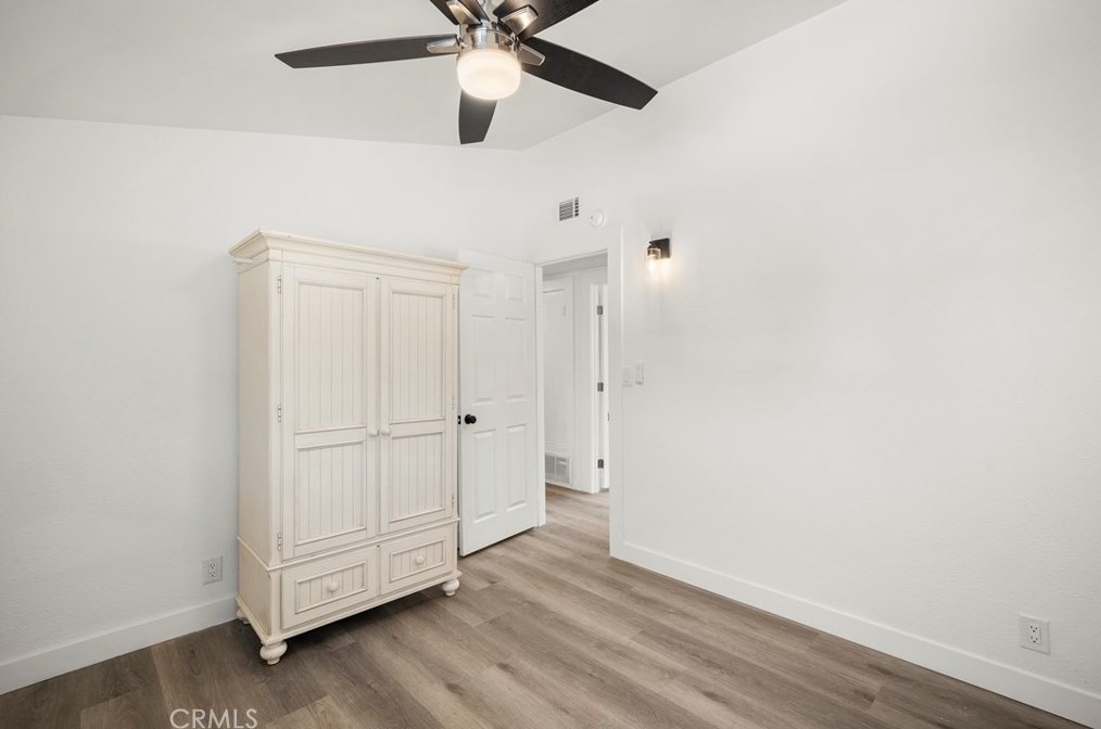 1566 Amador Ave, Ontario CA  91764-1402 exterior