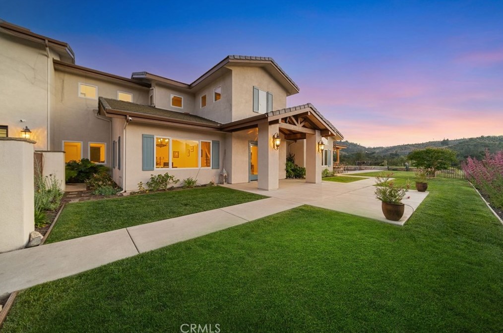 23450 De Anza Rd, Temecula, CA 92590-4154