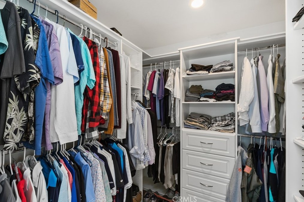 38649 Bears Paw Dr, Murrieta CA  92562-3028 exterior