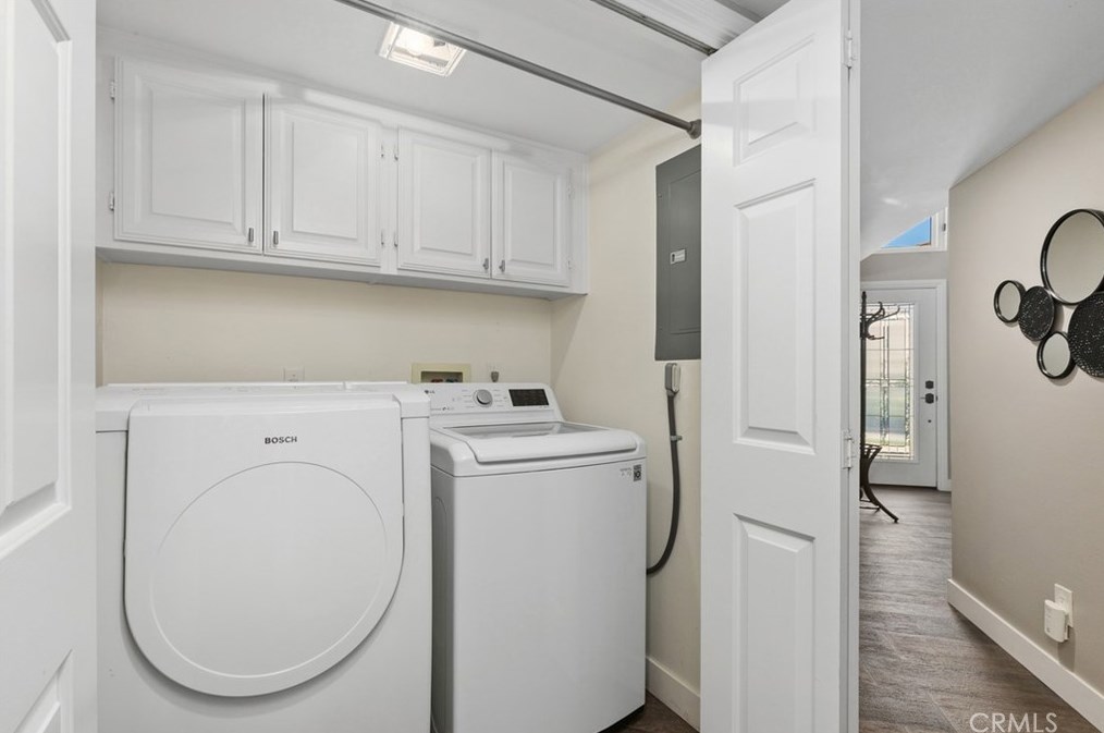 38649 Bears Paw Dr, Murrieta CA  92562-3028 exterior