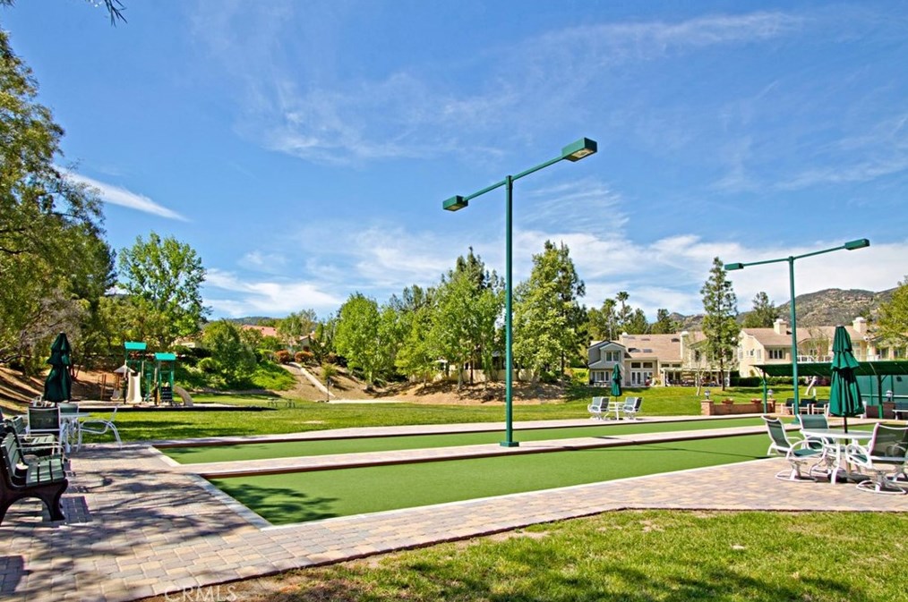 38649 Bears Paw Dr, Murrieta CA  92562-3028 exterior