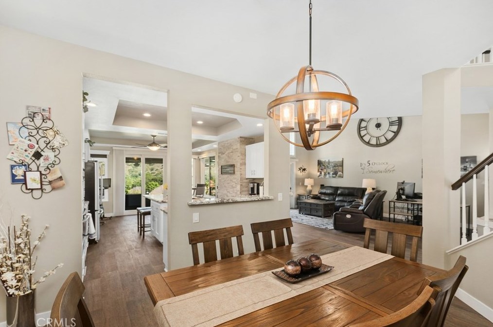 38649 Bears Paw Dr, Murrieta CA  92562-3028 exterior