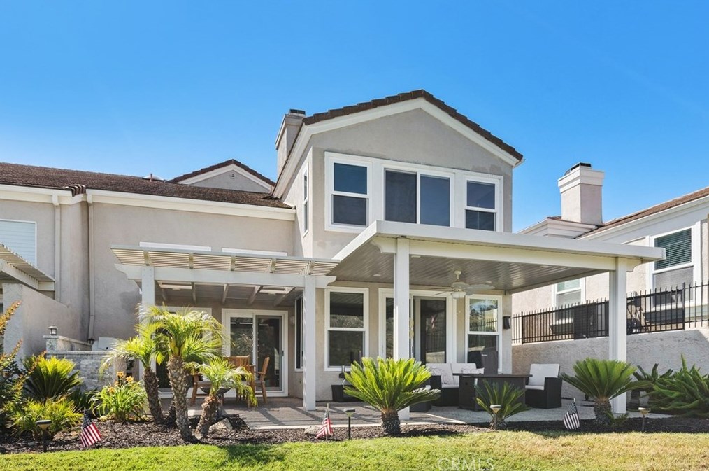 38649 Bears Paw Dr, Murrieta CA  92562-3028 exterior