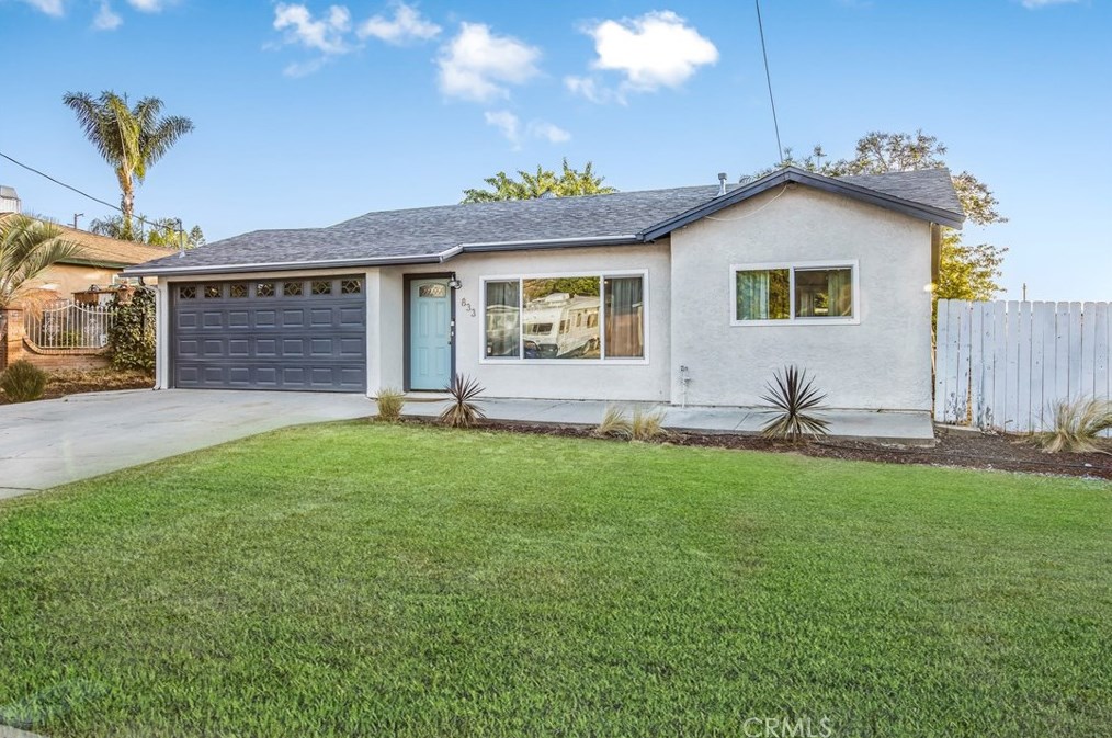 833 La Palma Dr, Fallbrook, CA 92028
