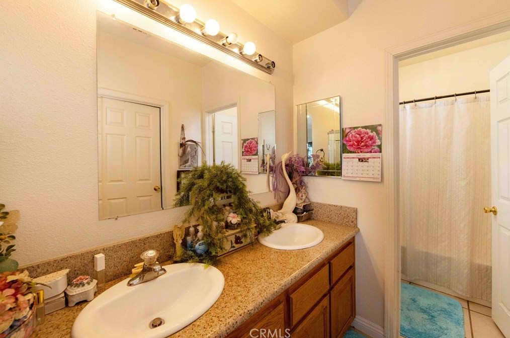 24624 1st Ave, Murrieta CA  92562-6208 exterior