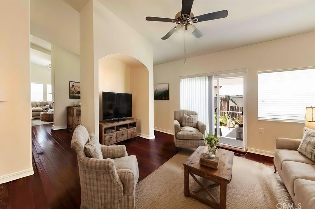 24624 1st Ave, Murrieta CA  92562-6208 exterior