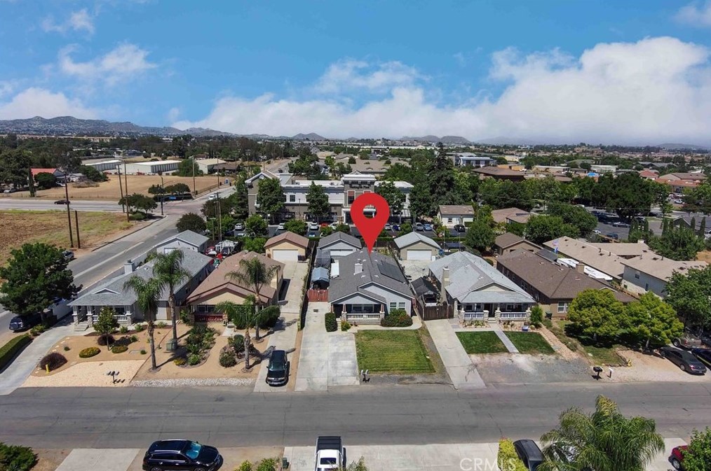 24624 1st Ave, Murrieta CA  92562-6208 exterior