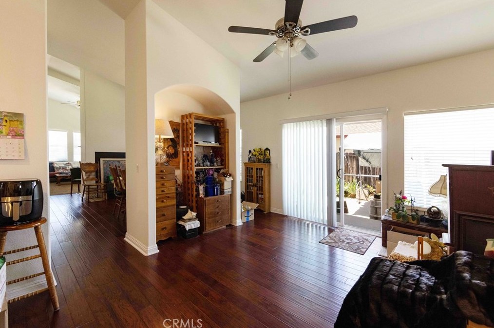 24624 1st Ave, Murrieta CA  92562-6208 exterior