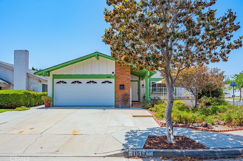 11513 Manila Dr, Cypress, CA 90630