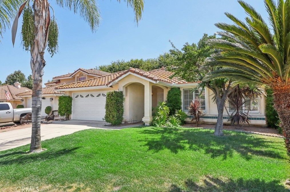 19465 Sweetwood Ln, Lake Elsinore, CA 92530-6364
