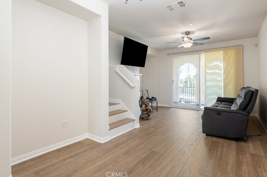 35309 Marabella Ct, Winchester, CA 92596