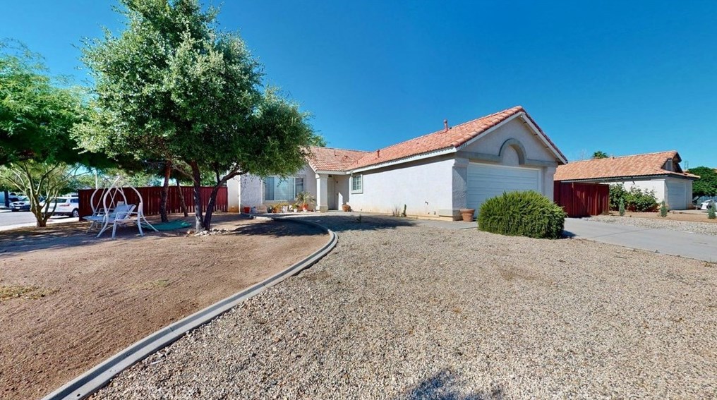 13095 Claremont Ave, Victorville, CA 92392