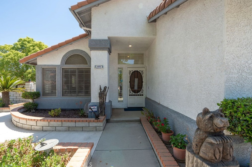 1800 Bayside Ct, Hemet, CA 92545-9411