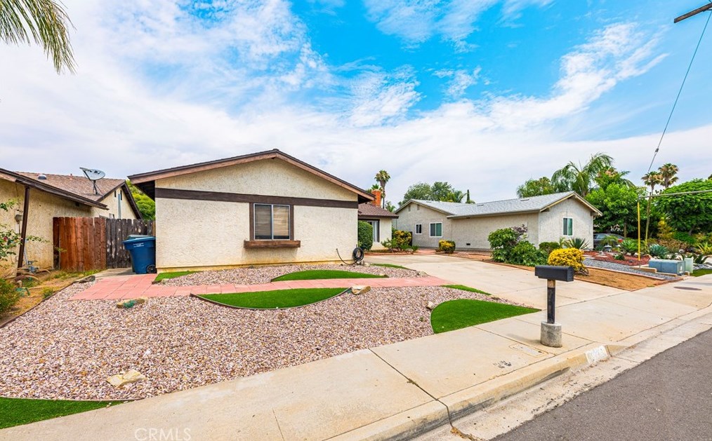 1336 E Mission Ave, Escondido, CA 92027
