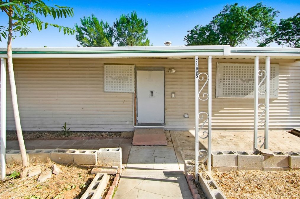 24695 Raymond St, Wildomar, CA 92595