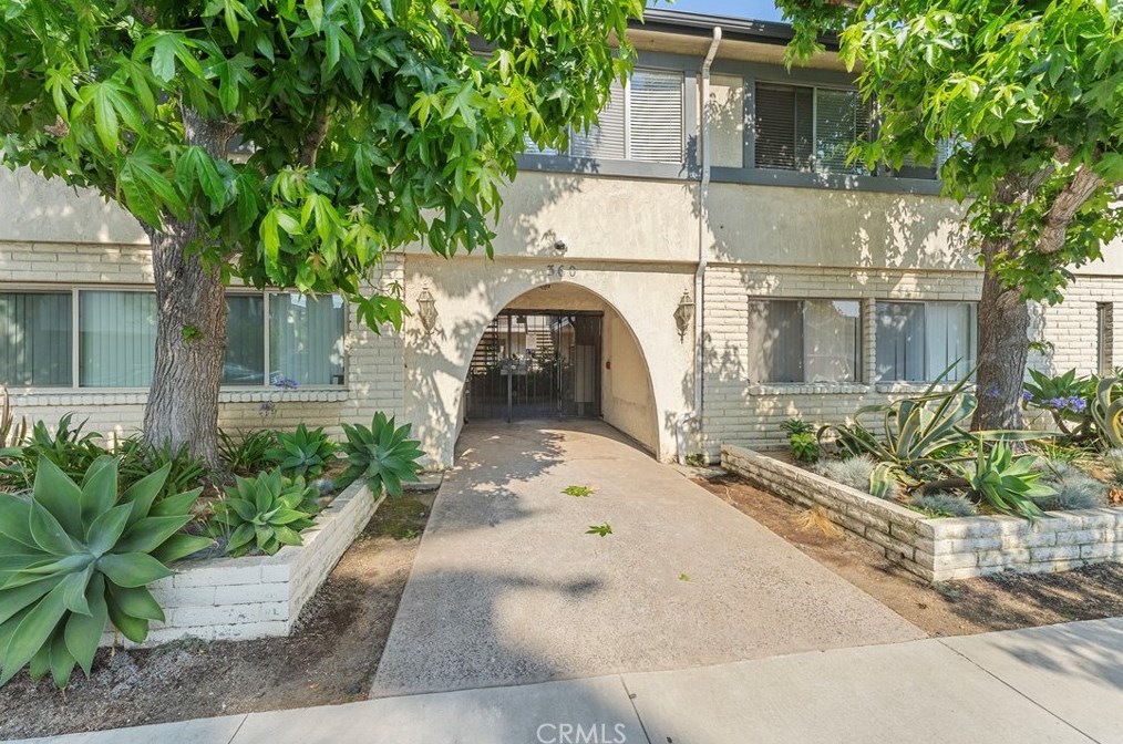 360 Gladys Ave #11, Long Beach, CA 90814
