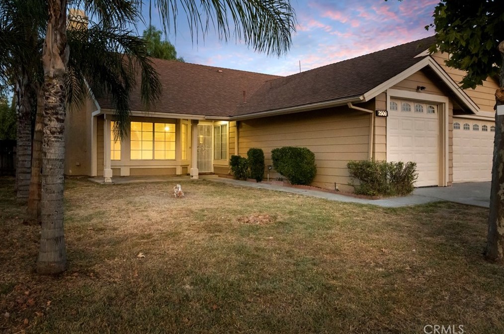2509 Johnston St, Perris, CA 92571