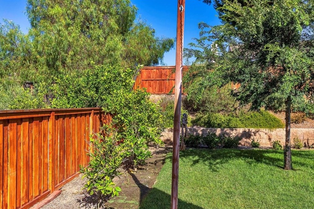42057 Roanoake St, Temecula CA  92591-3827 exterior