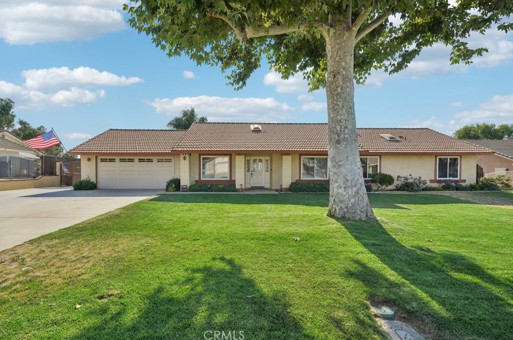 21273 Macarthur Dr, Lakeview, CA 92567