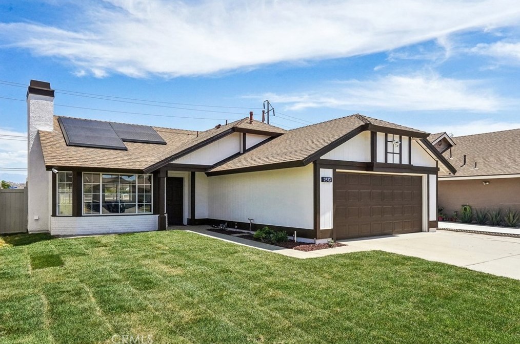 2513 Spectacular Bid St, Perris, CA 92571