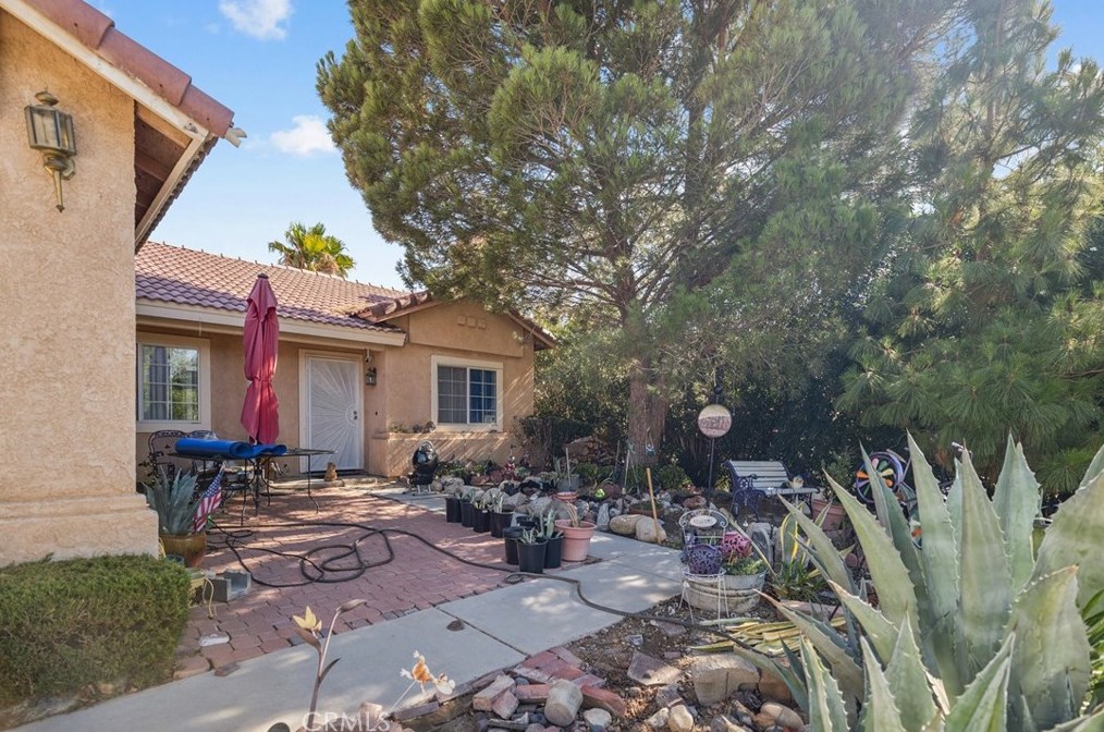 3237 Conestoga Canyon Rd, Palmdale, CA 93550