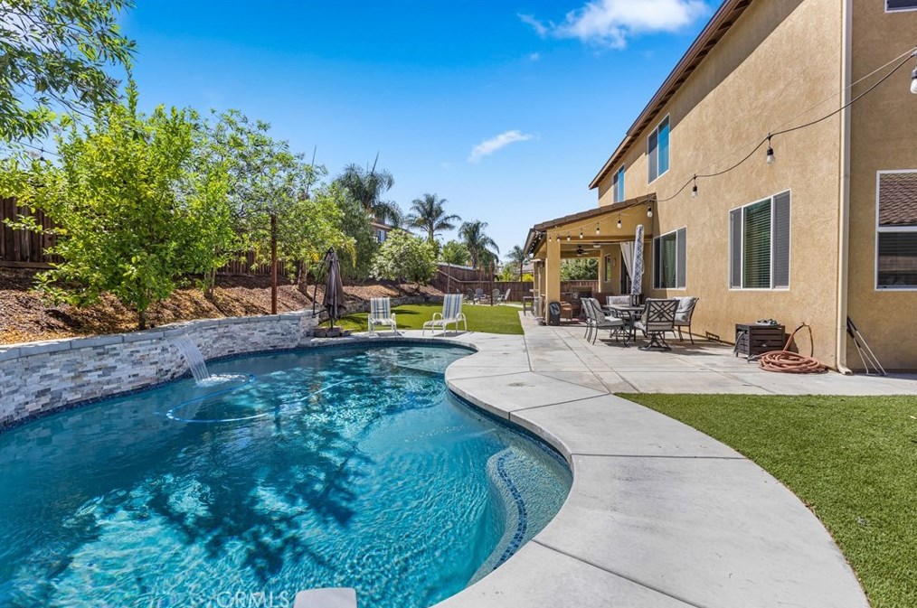 31824 Corte Los Feliz, Winchester, CA 92596