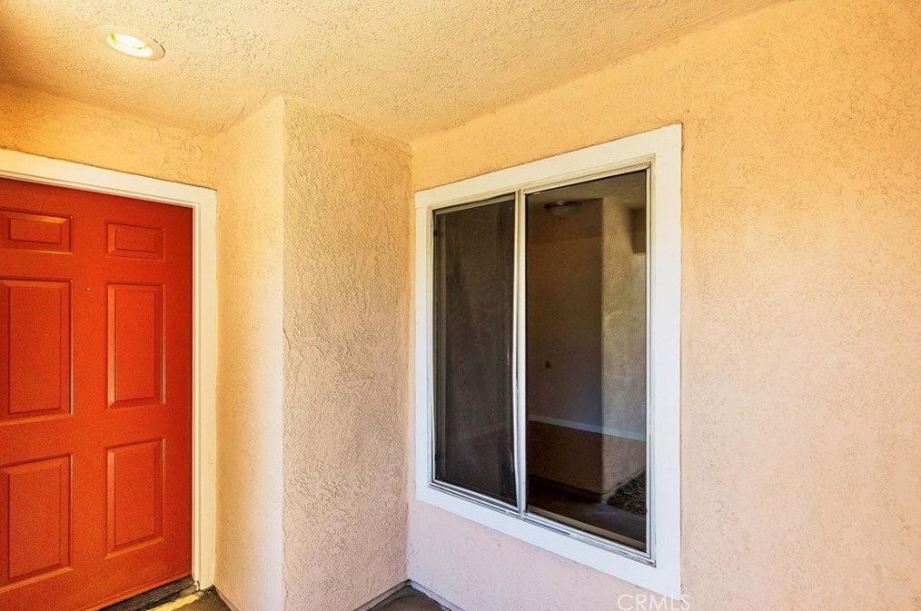23799 Via Olivia, Murrieta CA  92562-2057 exterior