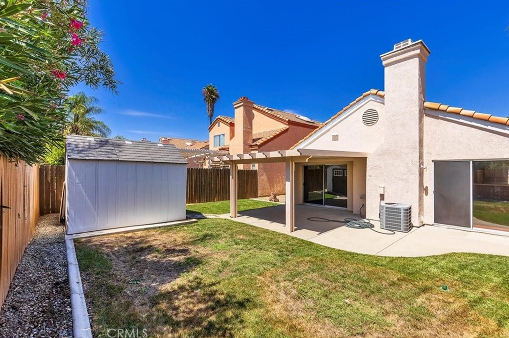 23799 Via Olivia, Murrieta CA  92562-2057 exterior