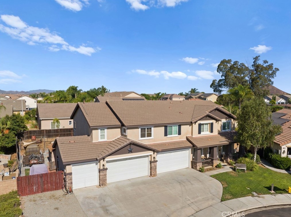32803 Seattle Slew Cir, Menifee, CA 92584